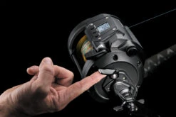 Daiwa Tanacom 1200 Power Assist Electric Dendoh Reel -Daiwa Store Tanacom1200 free spool lever